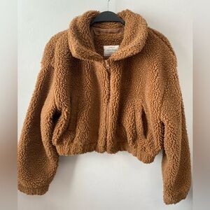 Urban heritage brown sherpa teddy cropped jacket